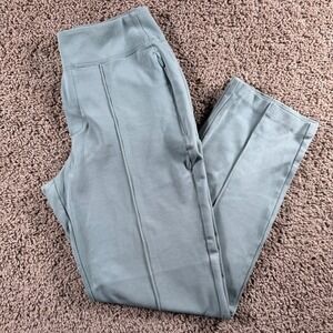 Athleta Eastbound straight pant Size 6 Sage green Athleisure minimalist trousers